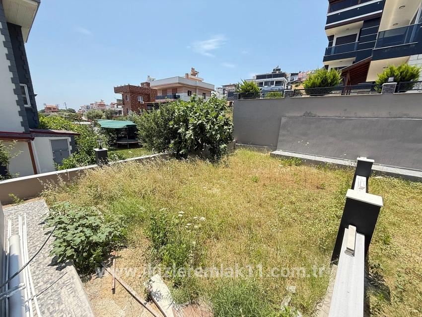 Seferihisar Doğanbey Atatürk Mah. Satılık 2+1 Villa - 185 m²