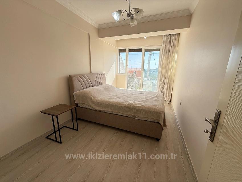 Gümüldür Merkezde Satılık 3 + 1 Deniz Ve Doğa Manzarali Yeni Daire