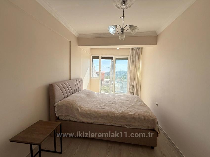 Gümüldür Merkezde Satılık 3 + 1 Deniz Ve Doğa Manzarali Yeni Daire