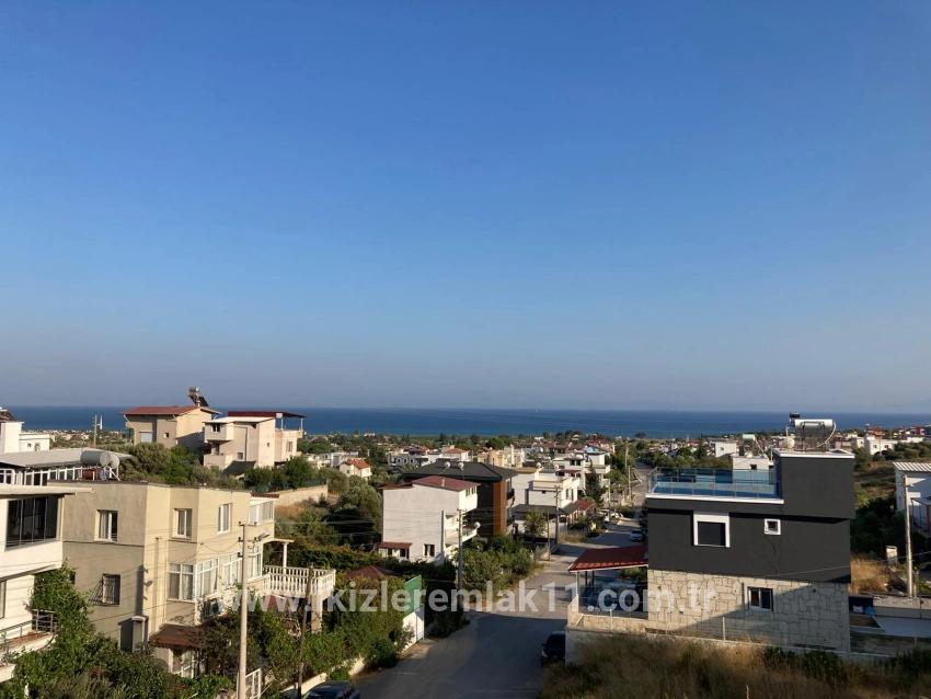 Seferihisar Doğanbey Atatürk Mah. Satılık 3+1 Villa - 200 m²