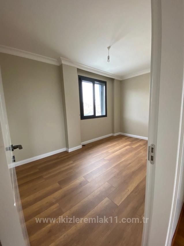 İzmir Seferihisar Düzce’de Satılık 750 Metre² 4 + 2 Özel Havuz Lüks Villa