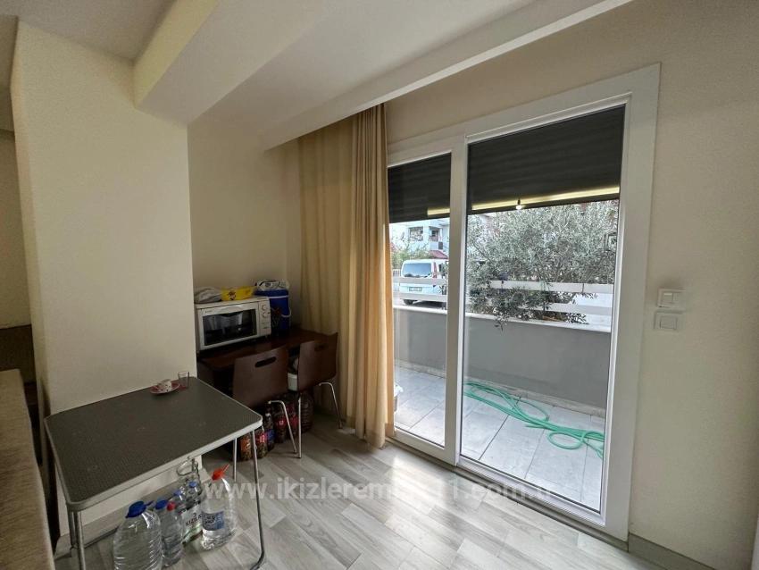 Seferihisar Doğanbey’de Satılık Giriş Katı Denize 200 M 2+1 Daire