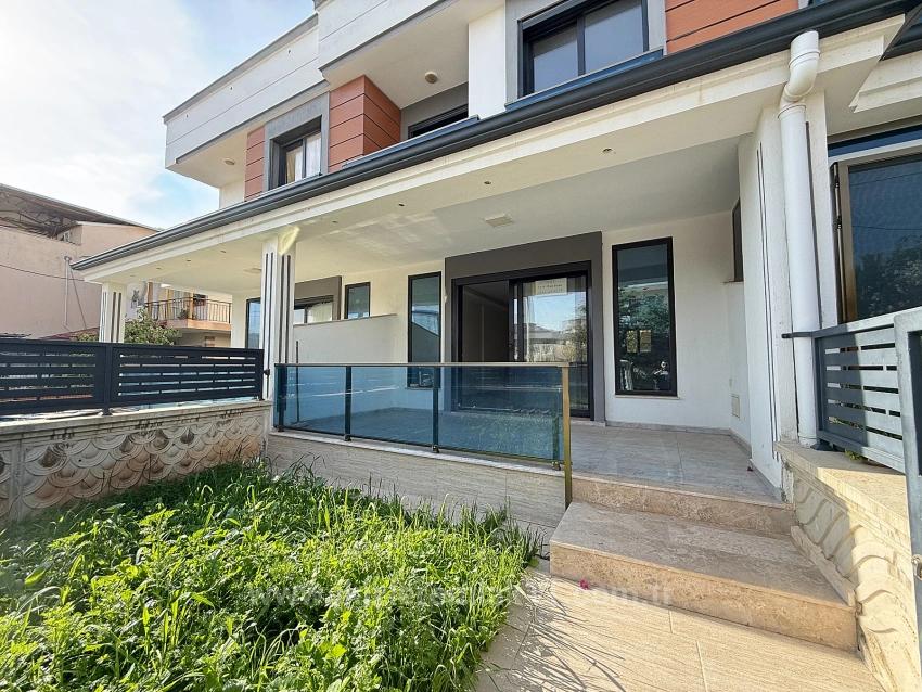 Seferihisar Doğanbey’de Satılık Sıfır 3+1 Dubleks Villa Yazlık