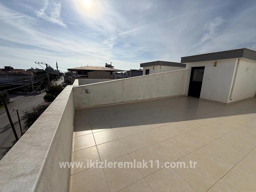 Seferihisar Doğanbey Cumhuriyet Mah. Satılık 3+1 Villa - 170 m²