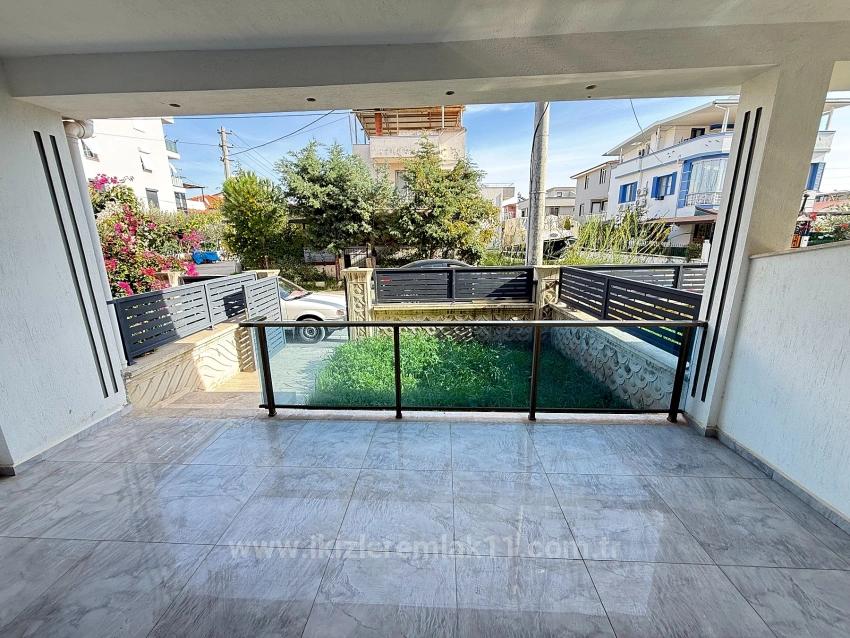 Seferihisar Doğanbey’de Satılık Sıfır 3+1 Dubleks Villa Yazlık