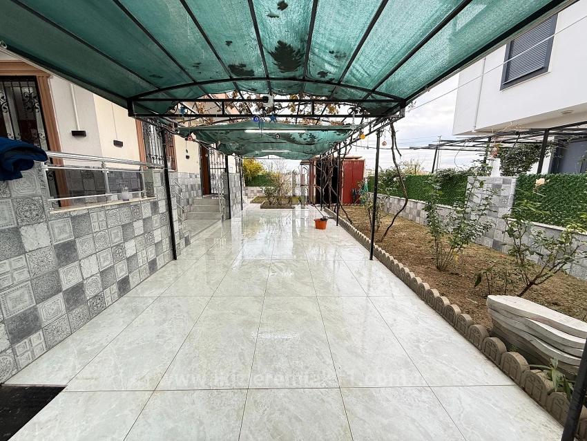 Seferihisar Doğanbey'de Satılık 5+1 Geniş Bahçeli Dublex Villa