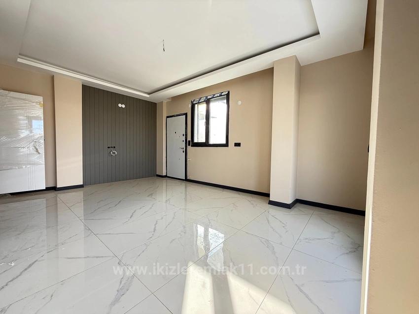 Seferihisar Doğanbey'de Satılık 3+1 Sıfır Bahçeli Dublex Villa