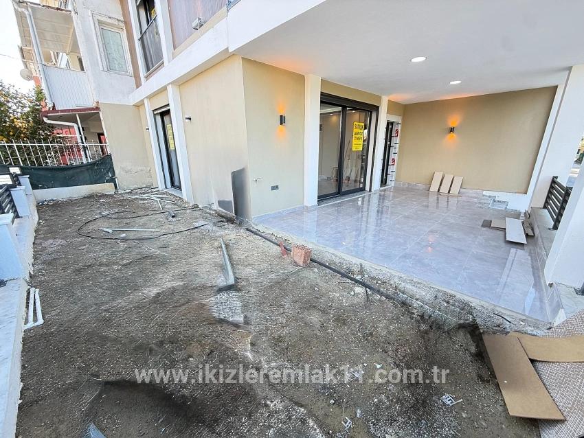 Seferihisar Doğanbey Cumhuriyet Mah. Satılık 3+1 Villa - 170 m²