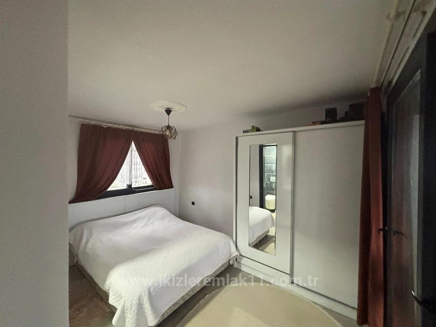 Seferihisar Doğanbey’de Satılık Bahçeli 3 + 1 Masrafsız Dubleks Yazlık