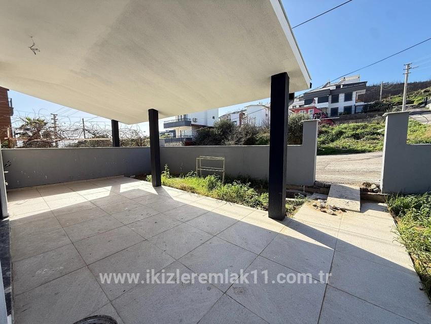 Seferihisar Doğanbey Atatürk Mah. Satılık 3+1 Villa - 190 m²