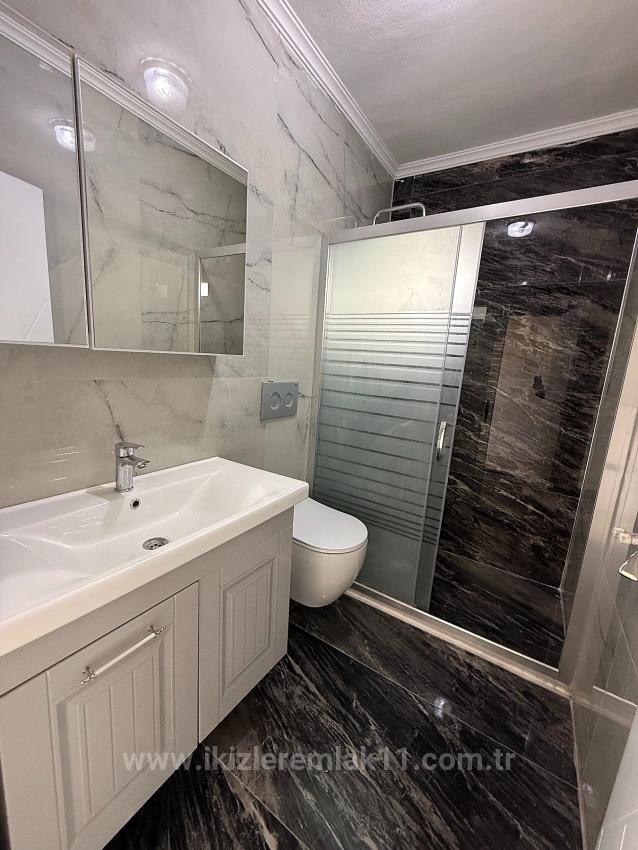 Seferıhısar Doğanbey'de Satılık Sıfır Genıs Müstakil 4+1 Villa