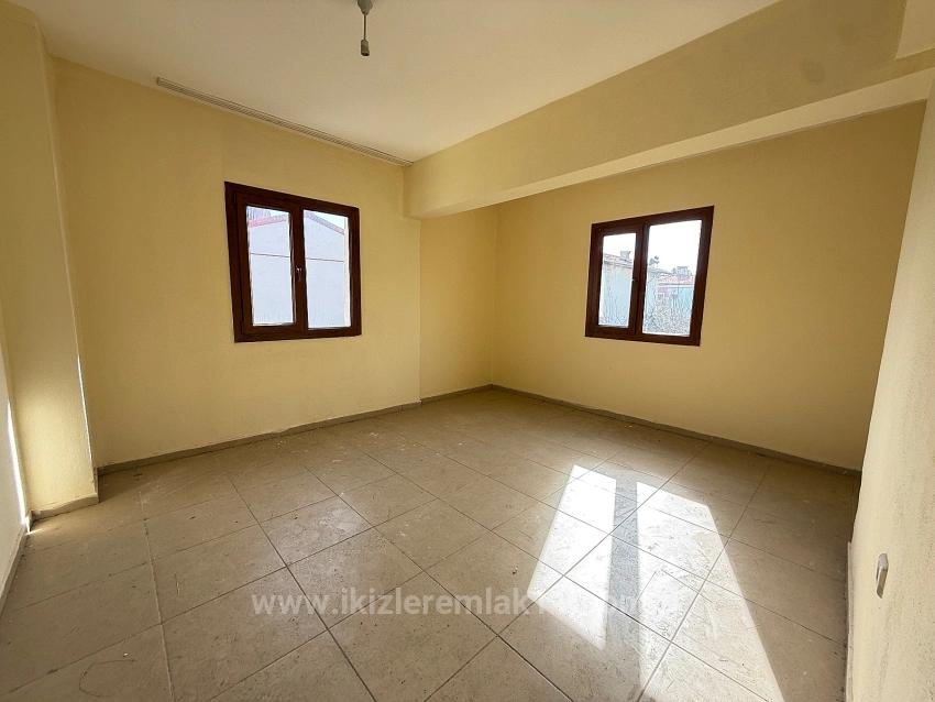 Seferihisar Doğanbey Deniz Tarafında Satılık 3 + 1 Dubleks Villa