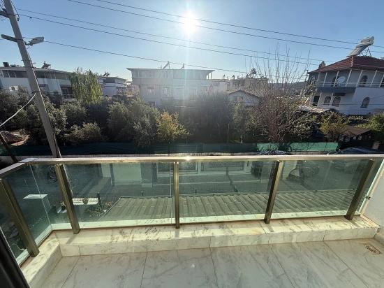 Doğanbey'de Denize Yakın Satılık Bahceli 3+1 Villa