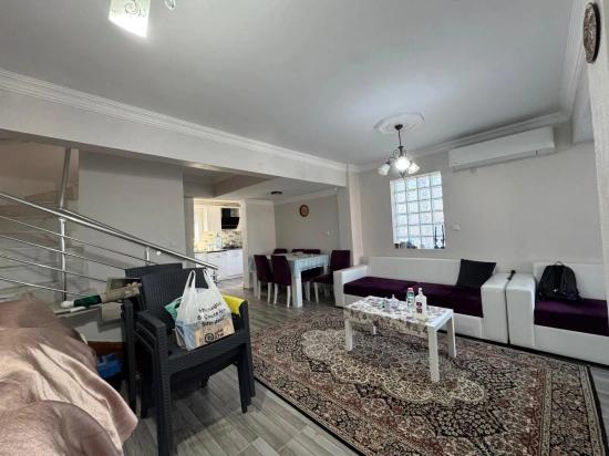 Seferihisar’cumhuriyet Mahallesi, Meltem Tur Sitesi Deniz Tarafında Satılık 4+1 Villa