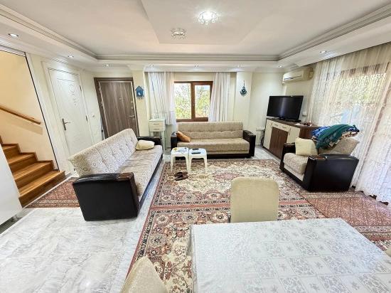 Seferihisar Doğanbey'de Satılık 4+1 Tek Müstakil Bahceli Villa