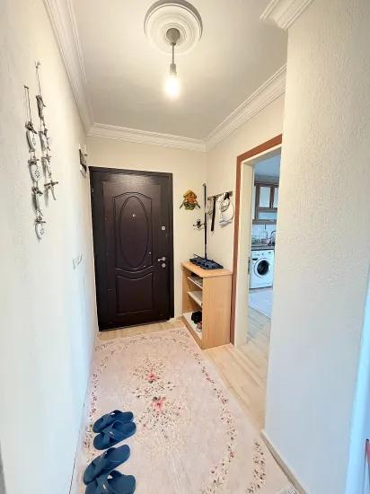 Ürkmez'de Denize 400 M, Ayrı Mutfak Çift Balkon Geniş 2+1 Daire