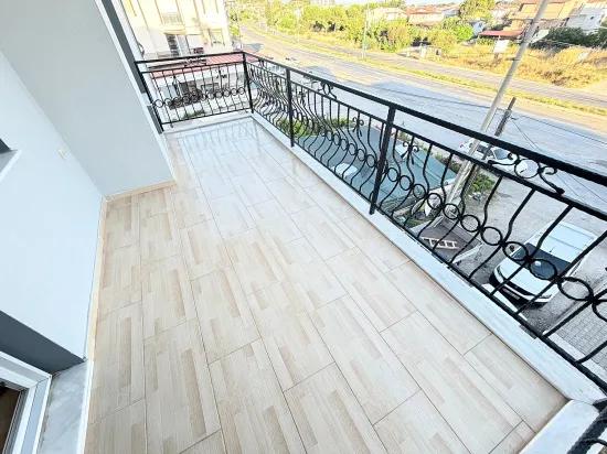 Ürkmez'de Denize 400 M, Ayrı Mutfak Çift Balkon Geniş 2+1 Daire