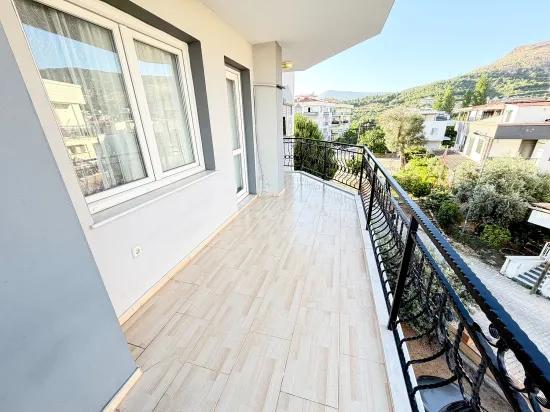 Ürkmez'de Denize 400 M, Ayrı Mutfak Çift Balkon Geniş 2+1 Daire