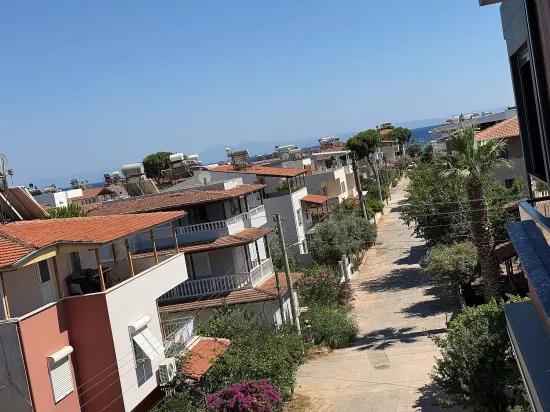 Seferihisar Doğanbey'de Satılık 1+1 Deniz Tarafında Satılık Daire