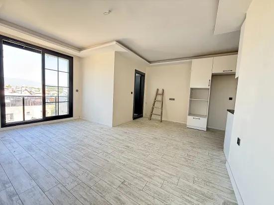 Seferihisar Doğanbey'de Satılık 1+1 Deniz Tarafında Satılık Daire