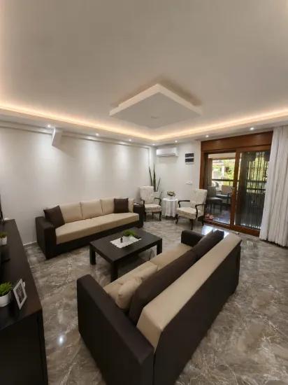 Gümüldür'de Denize 100m Full Eşyalı Geniş Bahçeli Villa