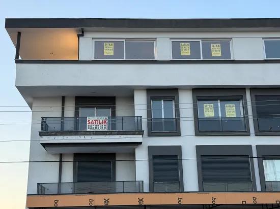 Seferihisar Ürkmez'de Sıfır 4+1 Dubleks Asansörlü Otoparklı Denize 400 m