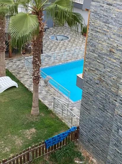Seferihisar Doğanbey deniz tarafında site İçerisinde havuzlu tek müstakil villa