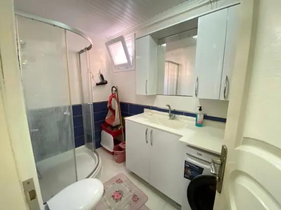 Ürkmez Merkez'de giriş katı 2+1 full eşyalı daire