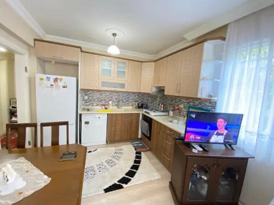 Ürkmez merkezde giriş katı 2 + 1 full eşyalı daire
