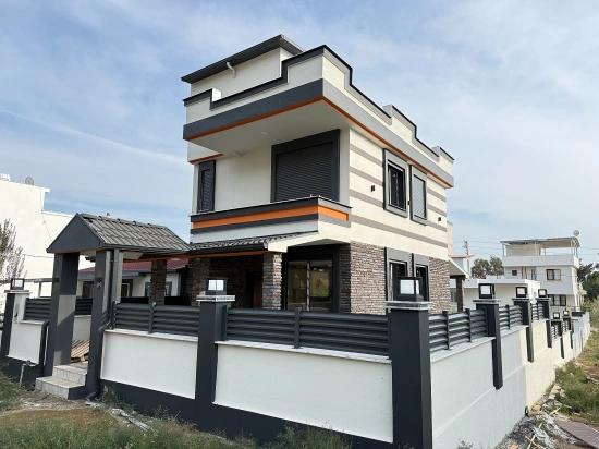 Seferihisar Doğanbey Merkezde Satılık 3+1 Müstakil Bahçeli Villa