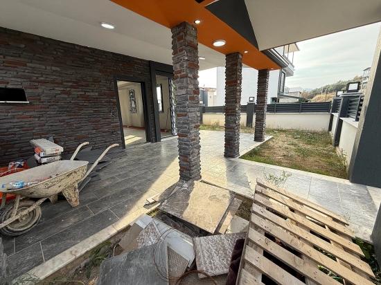 Seferihisar Doğanbey Merkezde Satılık 3+1 Müstakil Bahçeli Villa
