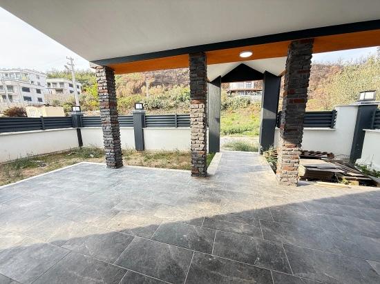 Seferihisar Doğanbey Merkezde Satılık 3+1 Müstakil Bahçeli Villa
