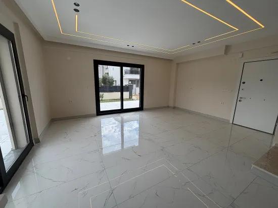 Gümüldür’de Satılık Ultra Lüks 3+1 Villa