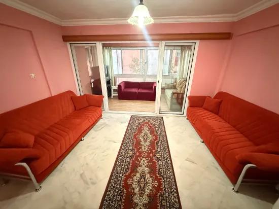 Seferihisar Ürkmez merkezde satılık 2 + 1 80 metre² daire