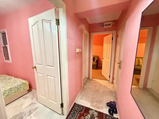 Seferihisar Ürkmez merkezde satılık 2 + 1 80 metre² daire