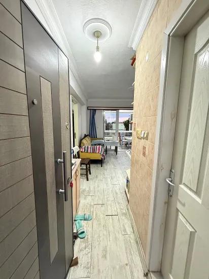 Seferihisar Ürkmez merkezde satılık 2+1 denize 200 metre daire