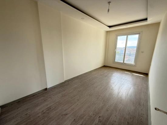 Seferihisar Ürkmez Merkezde Satılık 3 + 2 Sıfır Asansörlü Daire Dubleks