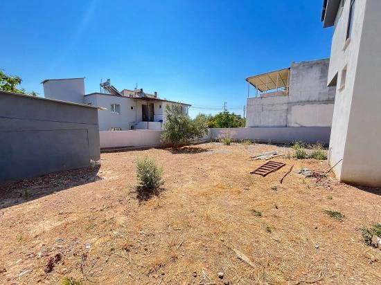 Seferihisar Doganbey'de Satılık 390 M2 Bahçe İçinde Tek Müstakil 3+1 Ebeveynli Villa