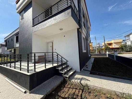 Seferihisar Doğanbey‘de 300 M2 Arsa İçinde Tek Müstakil 3 + 1 Dubleks Villa