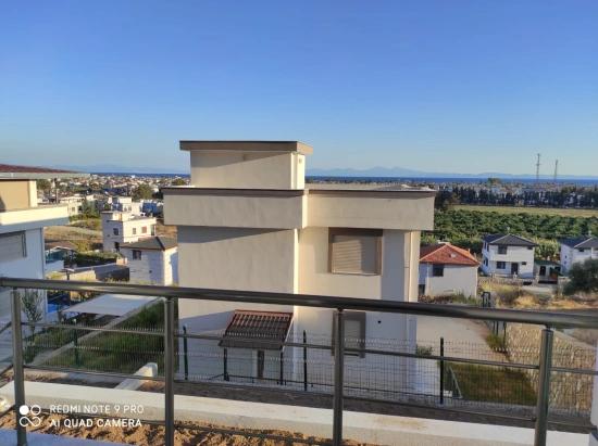 Doğanbey'de Full Deniz Manzaralı Doğa İçin'de Satılık 4+2 Müstakil Yazlık