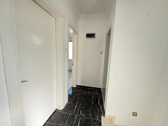 Seferihisar Doğanbey’de Satılık 3 + 1 Sıfır Geniş Bahçeli Villa Yazlık