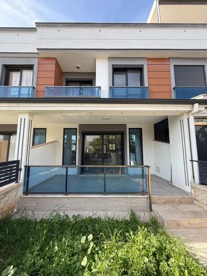 Seferihisar Doğanbey’de Satılık Sıfır 3+1 Dubleks Villa Yazlık