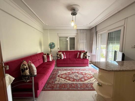 Seferihisar Ürkmez Merkez’de Satılık 2 + 1 80m2 Masrafsız Daire