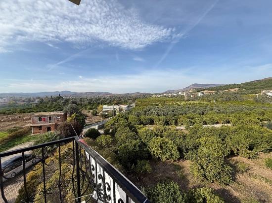 Seferihisar Ürkmez Merkez’de Satılık 2 + 1 80m2 Masrafsız Daire