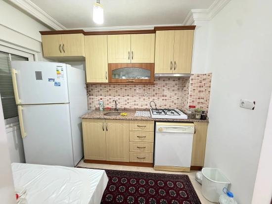 Seferihisar Ürkmez Merkez’de Satılık 2 + 1 80m2 Masrafsız Daire