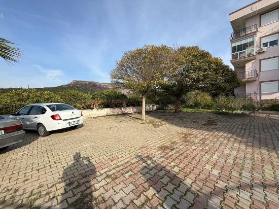 Seferihisar Ürkmez Merkez’de Satılık 2 + 1 80M2 Masrafsız Daire