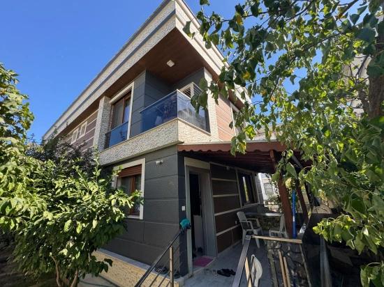 Seferihisar Doğanbey Merkez’de Satılık 2 + 1 Dubleks Yazlık