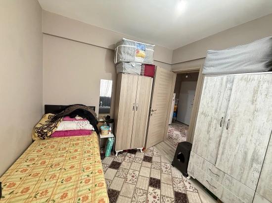 Seferihisar Ürkmez Merkez’de Satılık Ara Kat 2 + 1 Daire