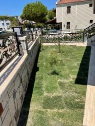 Seferihisar Ürkmez'de Deniz Tarafında Satılık Lüks Kulanışlı Dubleks Vılla