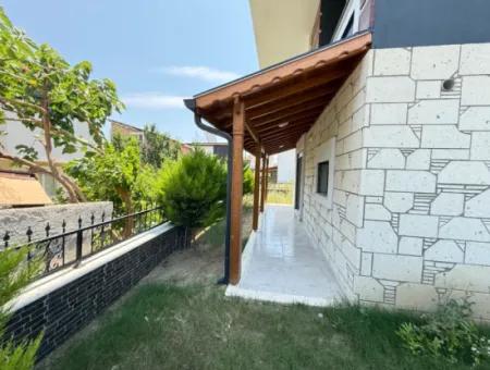 Seferihisar Doğanbey'de Satılık Sıfır Lüks Yapılı 3+1 Villa